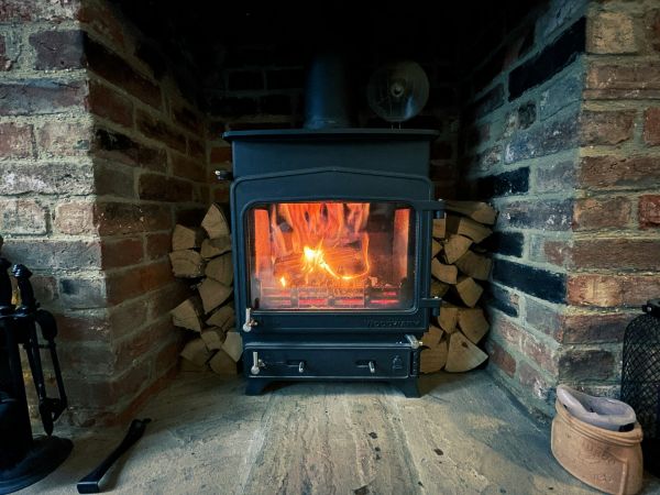 Top 5 avantages d'un poêle à bois pour un chauffage durable